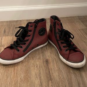 Converse size 3